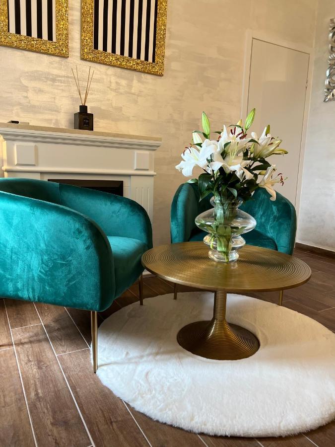 La Dolce Vita Luxury II Apartments With Best Free Private Parking In Center Пула Екстериор снимка