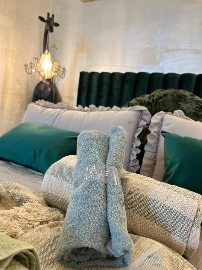 La Dolce Vita Luxury II Apartments With Best Free Private Parking In Center Пула Екстериор снимка