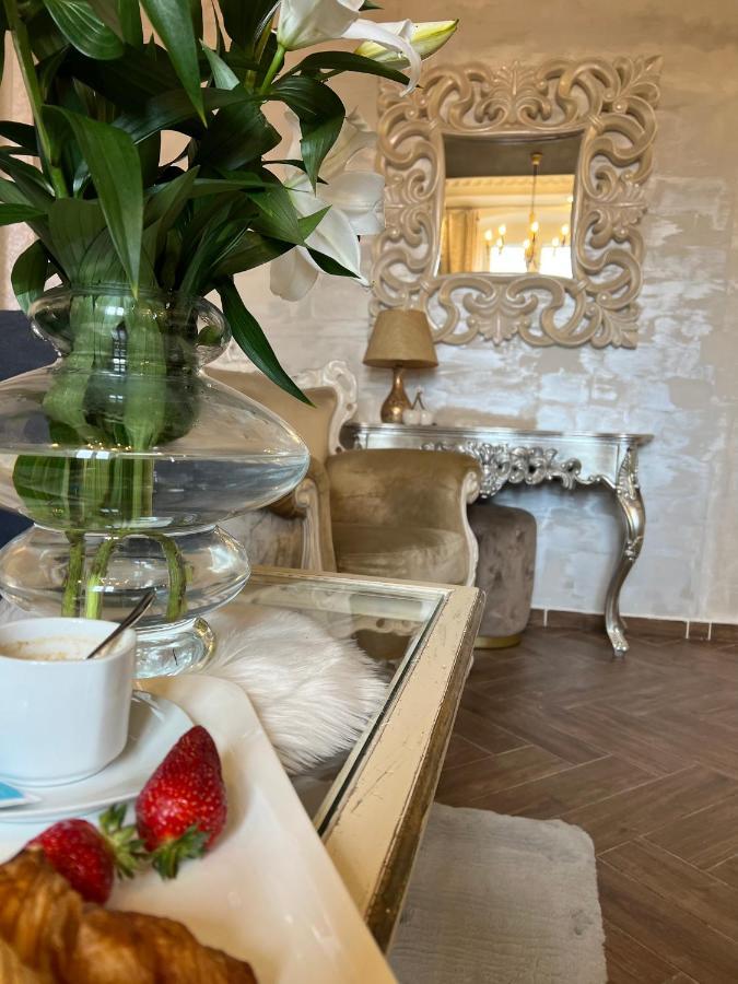 La Dolce Vita Luxury II Apartments With Best Free Private Parking In Center Пула Екстериор снимка